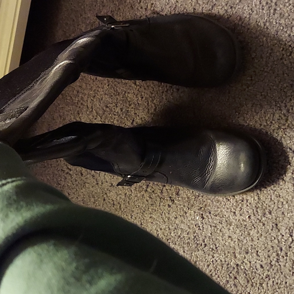 Womens calf high boots